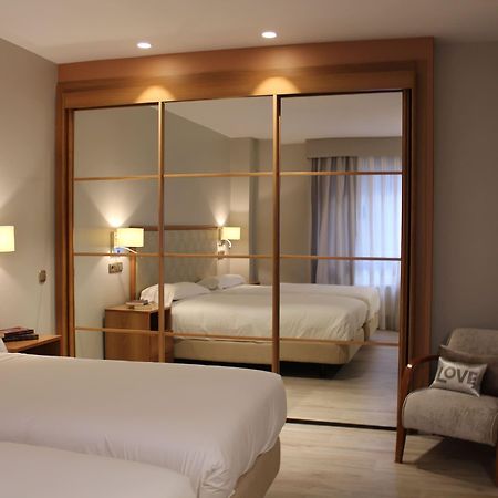 Hotel Carreno Οβιέδο Εξωτερικό φωτογραφία