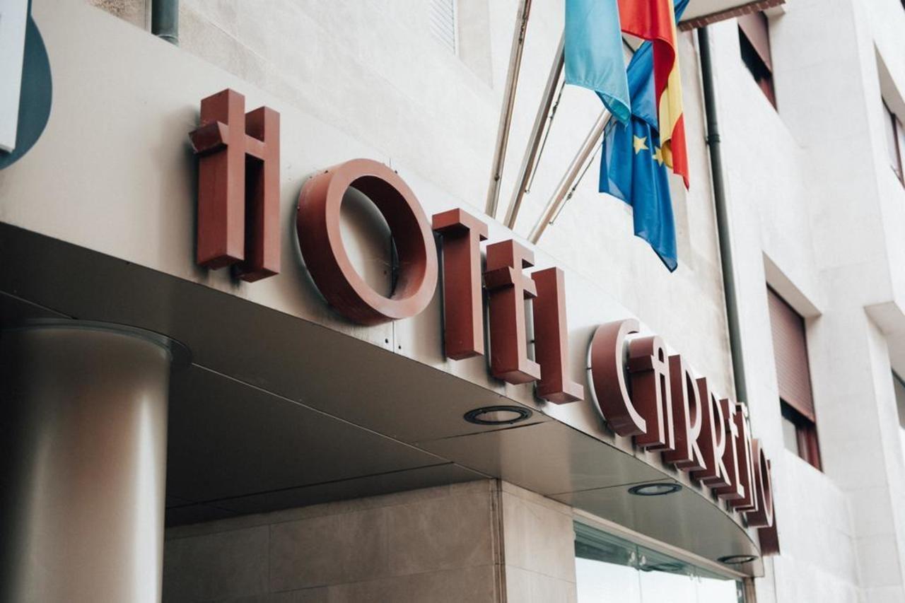 Hotel Carreno Οβιέδο Εξωτερικό φωτογραφία