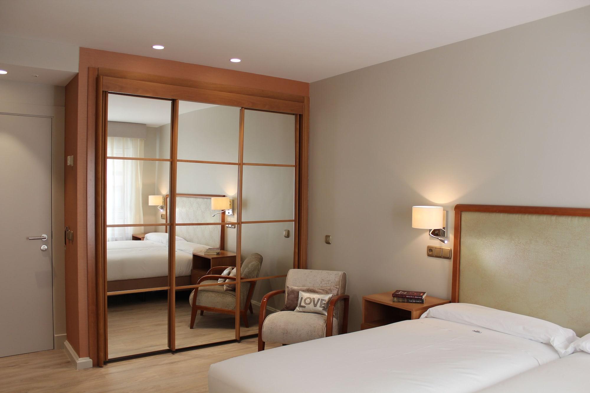 Hotel Carreno Οβιέδο Εξωτερικό φωτογραφία