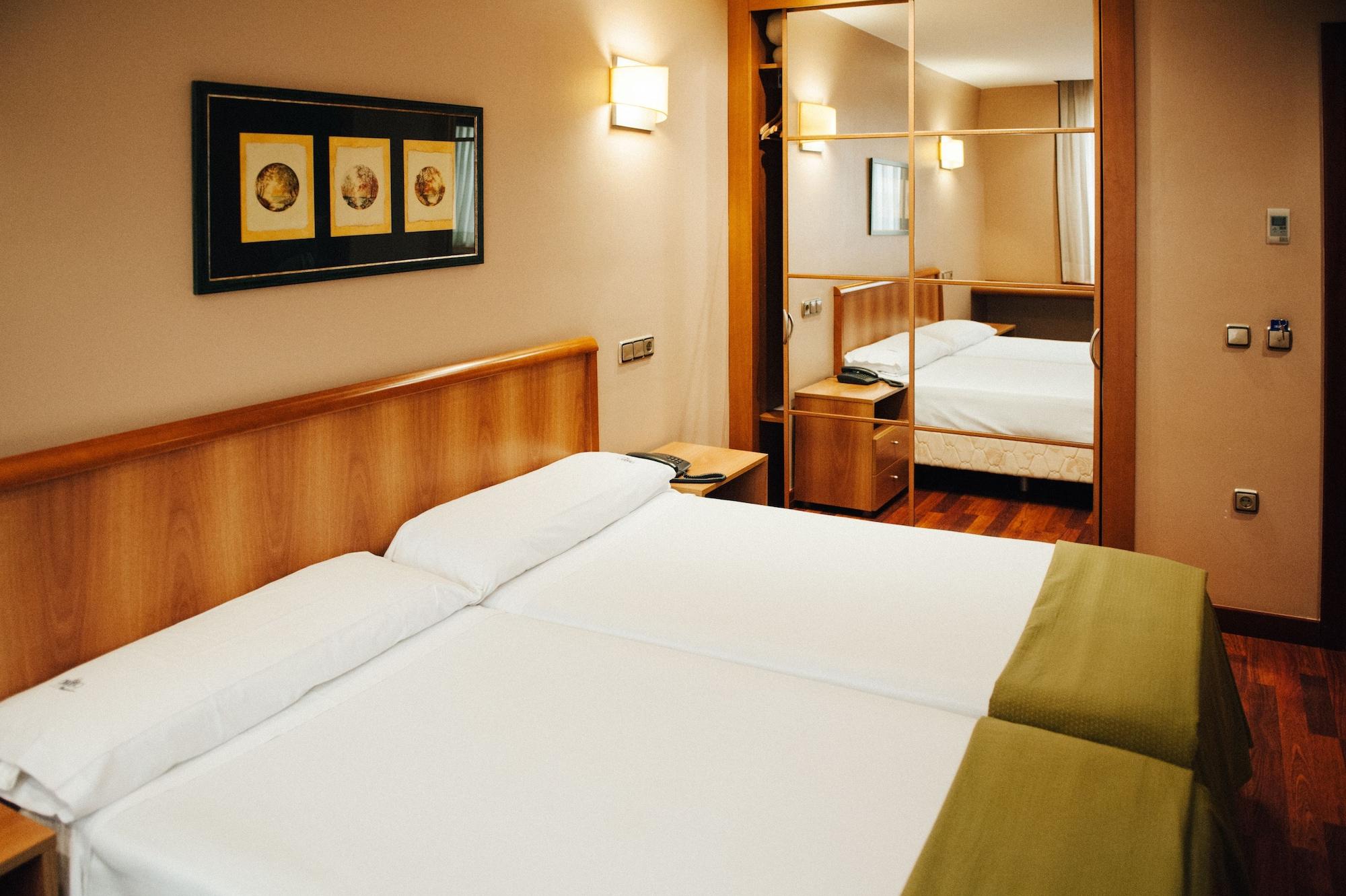 Hotel Carreno Οβιέδο Εξωτερικό φωτογραφία