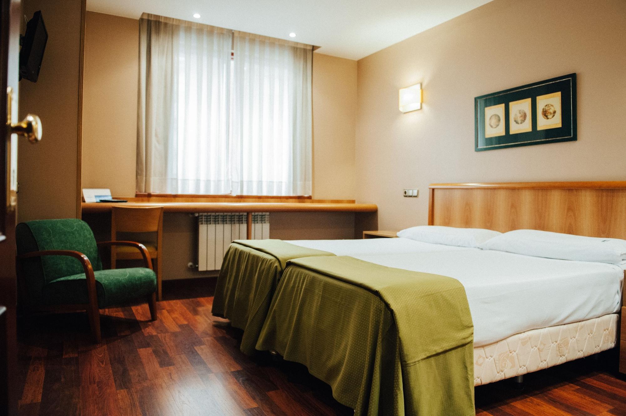 Hotel Carreno Οβιέδο Εξωτερικό φωτογραφία
