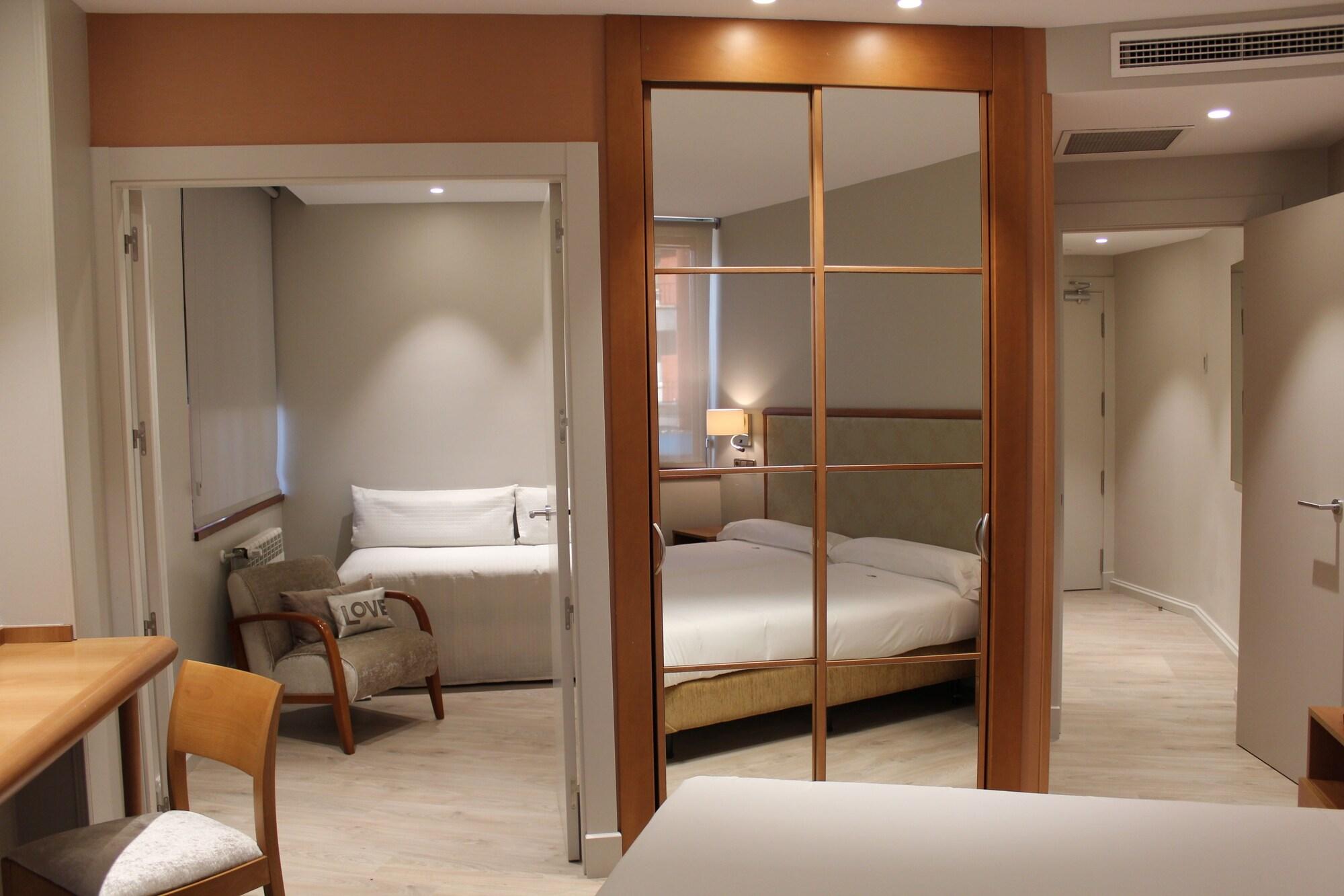 Hotel Carreno Οβιέδο Εξωτερικό φωτογραφία