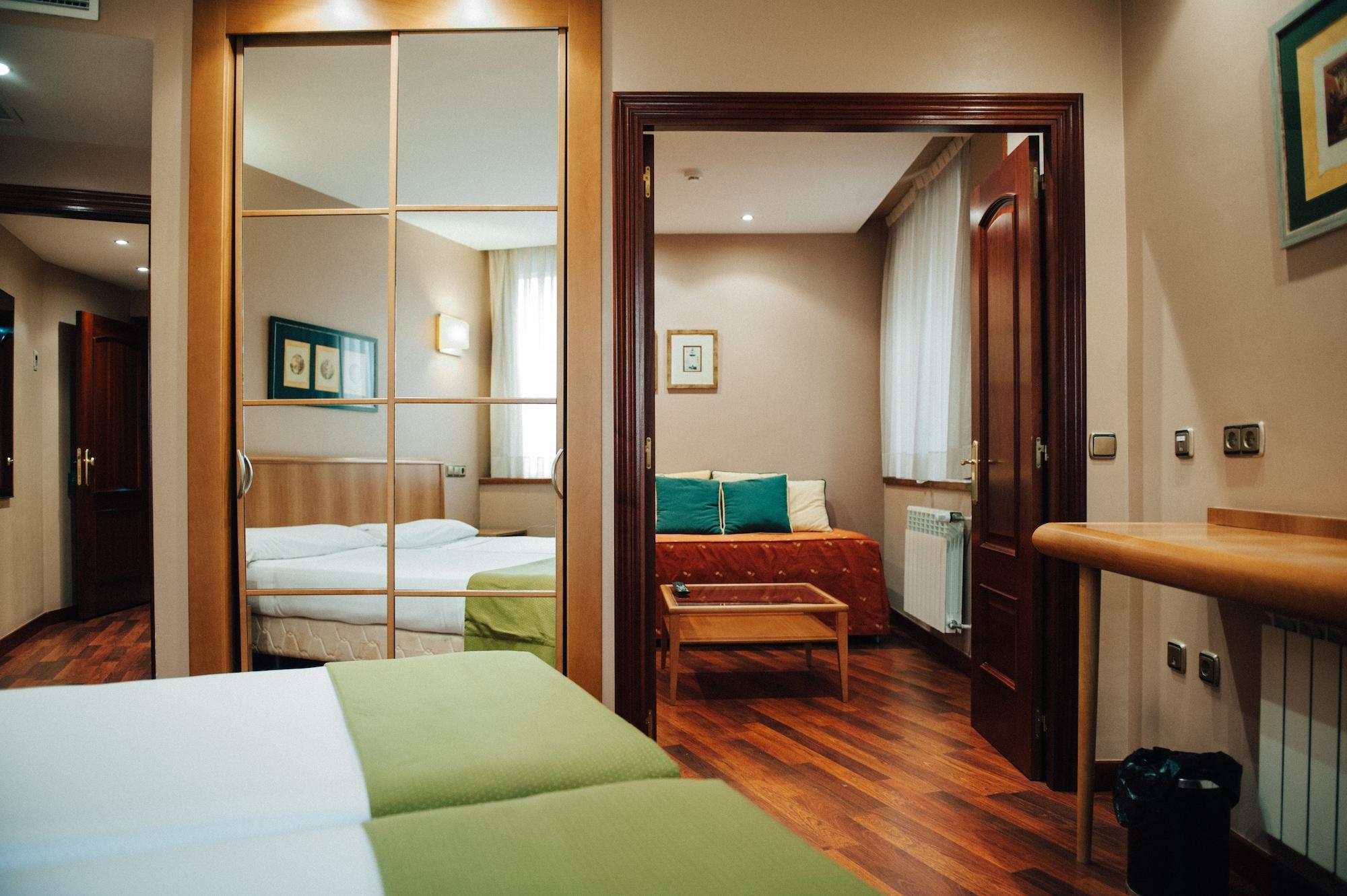 Hotel Carreno Οβιέδο Εξωτερικό φωτογραφία