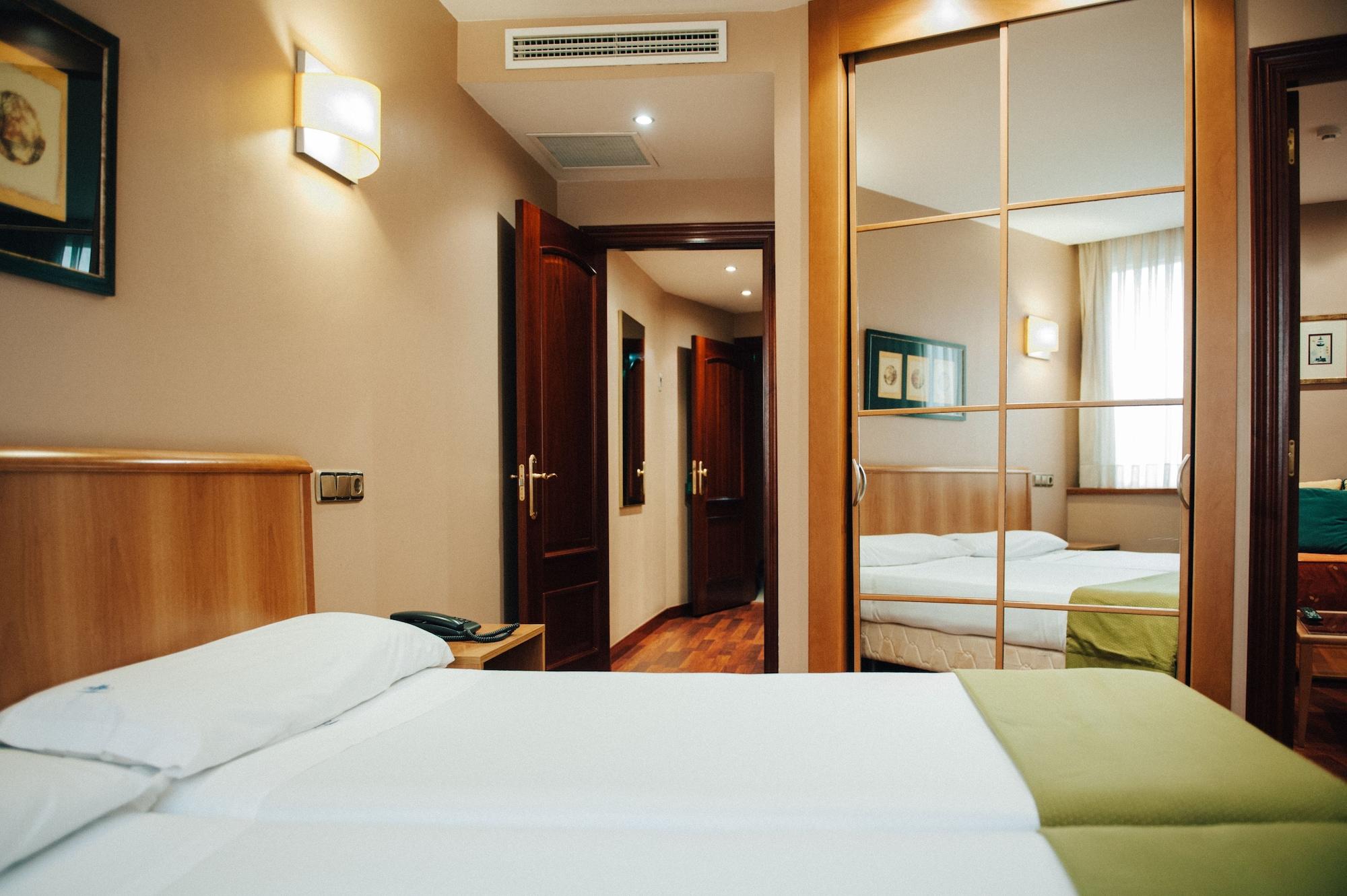 Hotel Carreno Οβιέδο Εξωτερικό φωτογραφία
