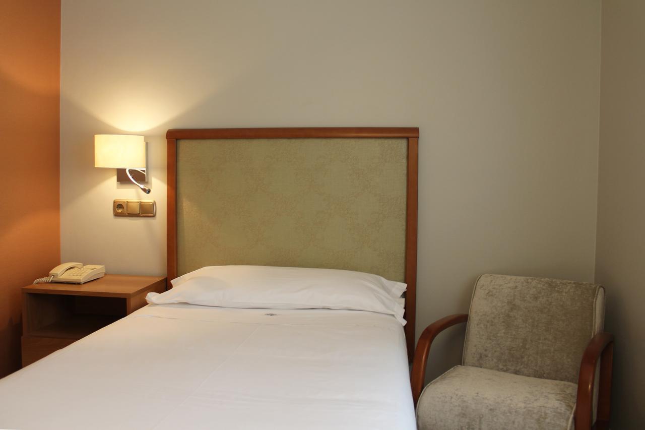 Hotel Carreno Οβιέδο Εξωτερικό φωτογραφία