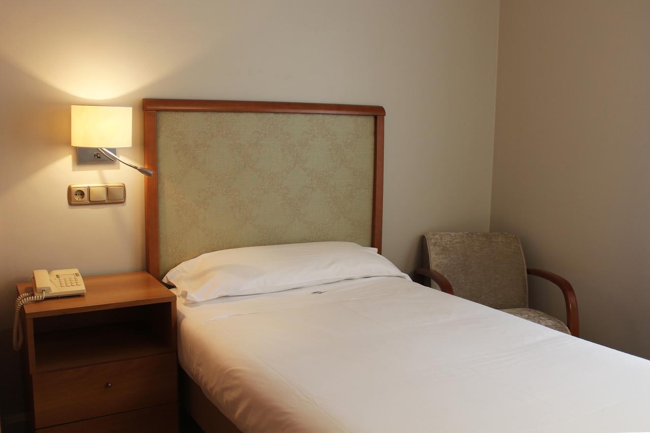 Hotel Carreno Οβιέδο Εξωτερικό φωτογραφία
