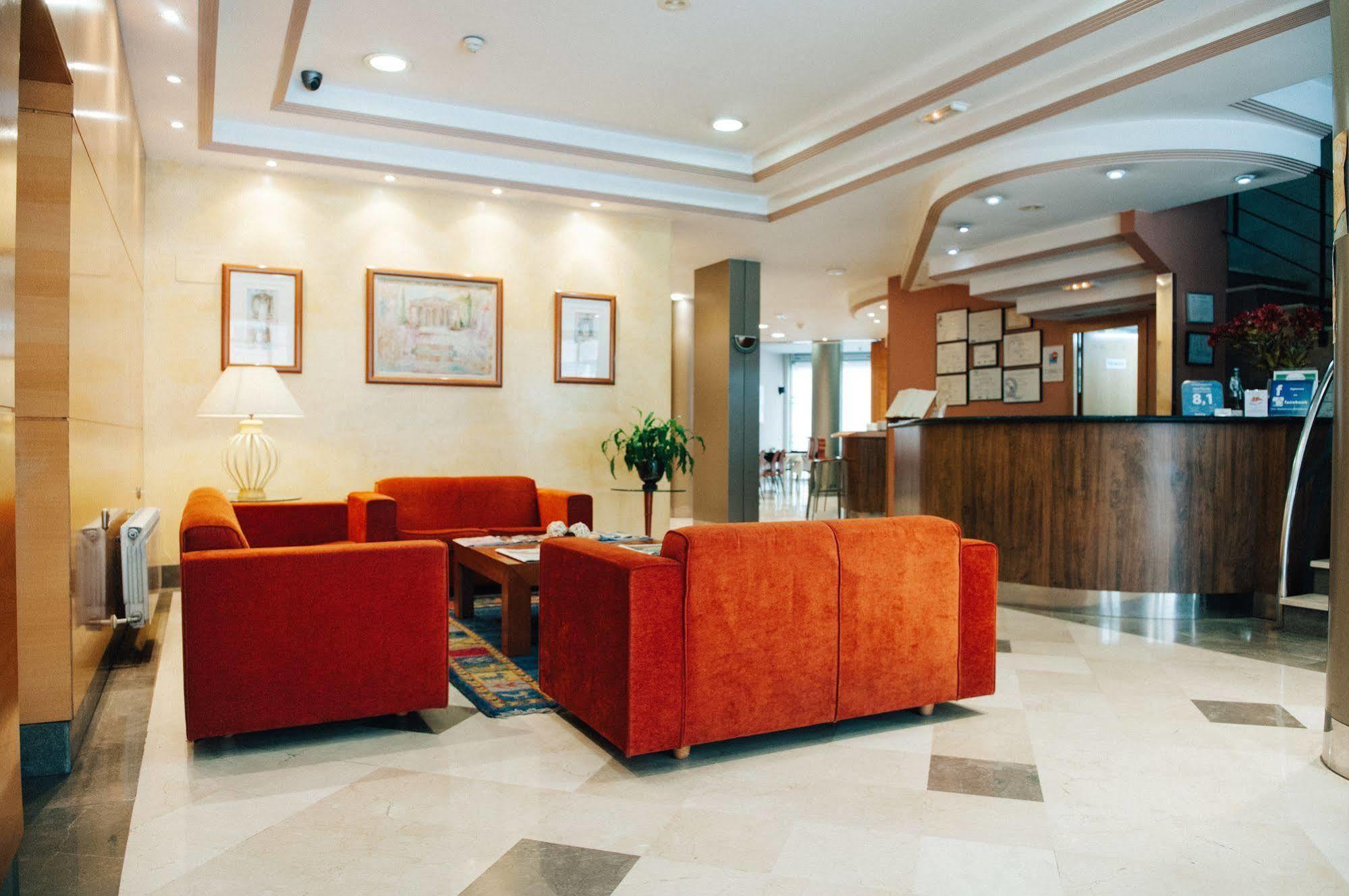 Hotel Carreno Οβιέδο Εξωτερικό φωτογραφία